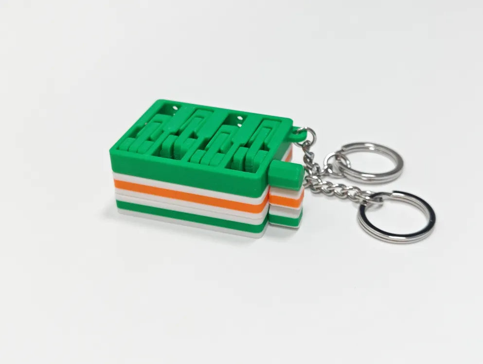 Articulated Engine Keychain ā Mini Mechanical Design